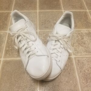 Triple white Adidas Stan Smiths